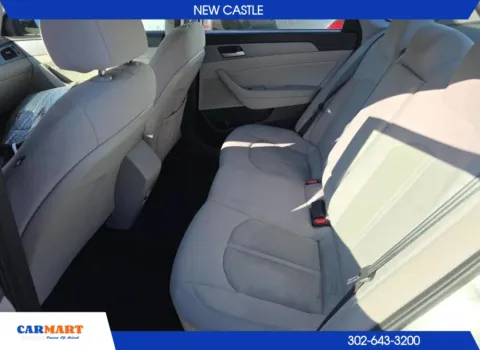 More photos of 2018 Hyundai Sonata SEL Sedan 4D at CARMART - New Castle, DE