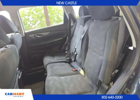 More photos of 2016 Nissan Rogue S Sport Utility 4D at CARMART - New Castle, DE