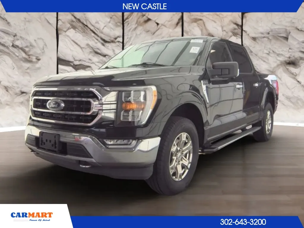 Black 2021 Ford F-150 SuperCrew Cab XLT Pickup 4D 5 1/2 ft for sale in New Castle, DE