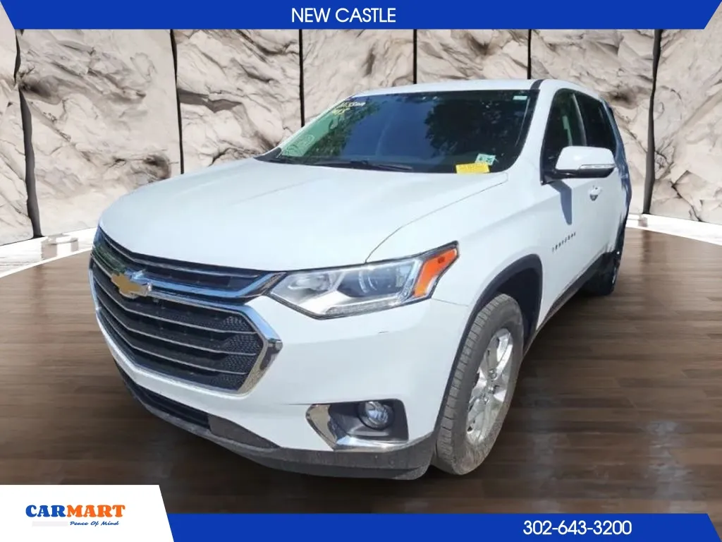 White 2020 Chevrolet Traverse LT Sport Utility 4D for sale in New Castle, DE
