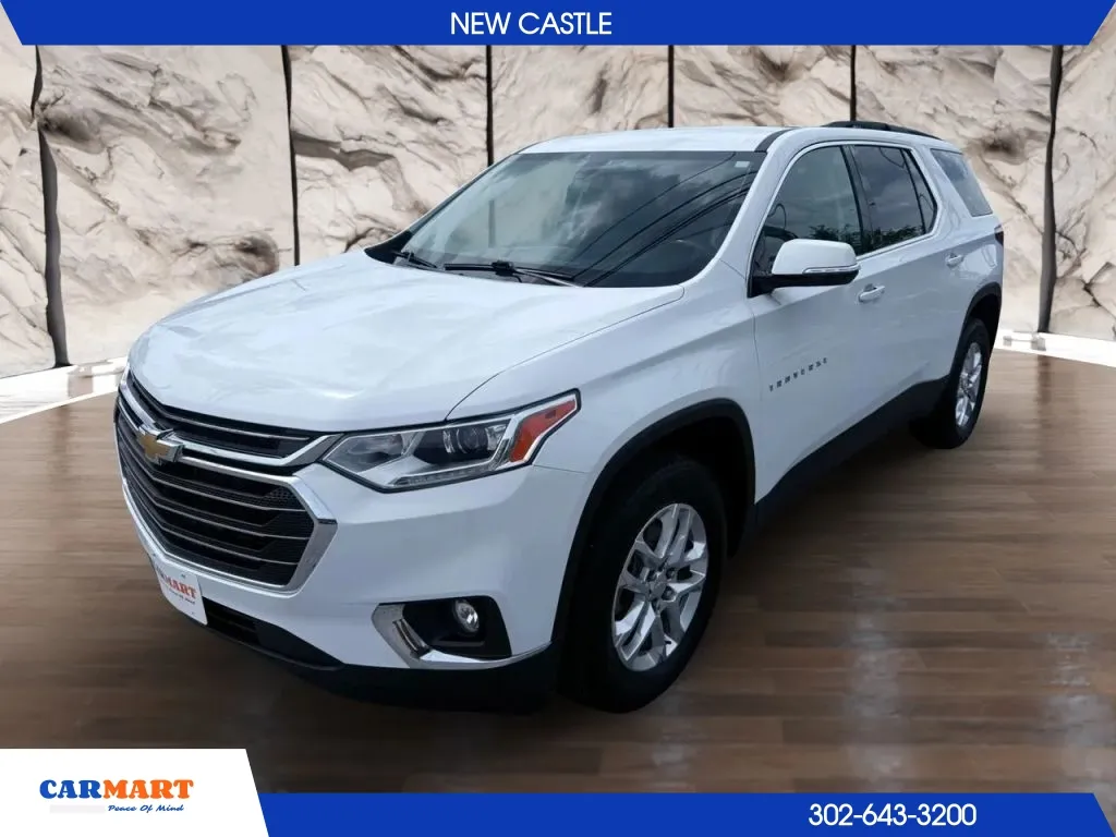 White 2020 Chevrolet Traverse LT Sport Utility 4D for sale in New Castle, DE