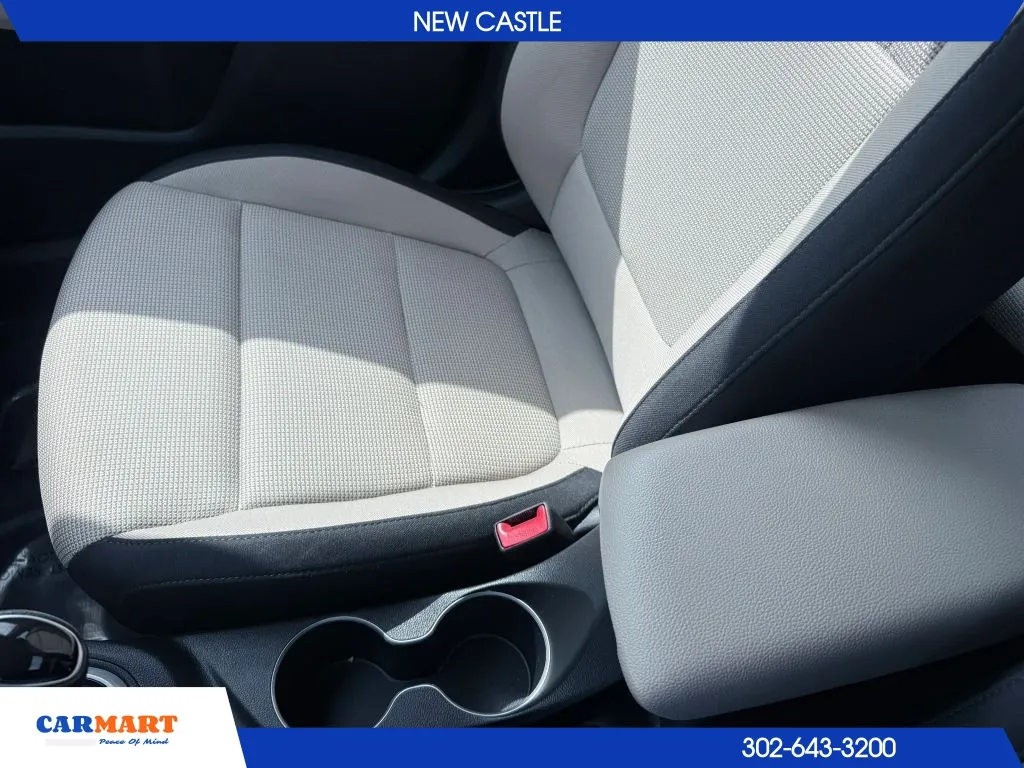 Hyundai Accent photo 30