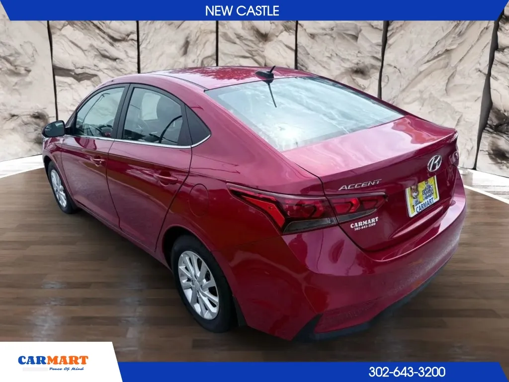Hyundai Accent photo 3