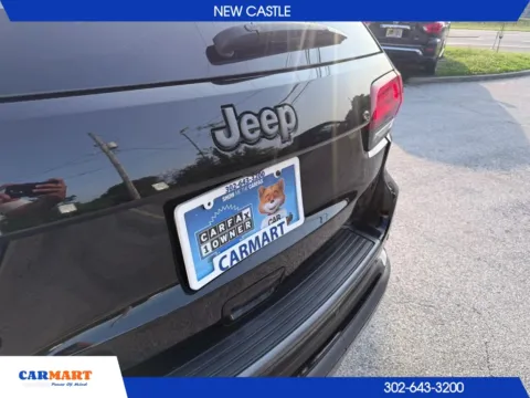 More photos of 2020 Jeep Grand Cherokee High Altitude Sport Utility 4D at CARMART - New Castle, DE