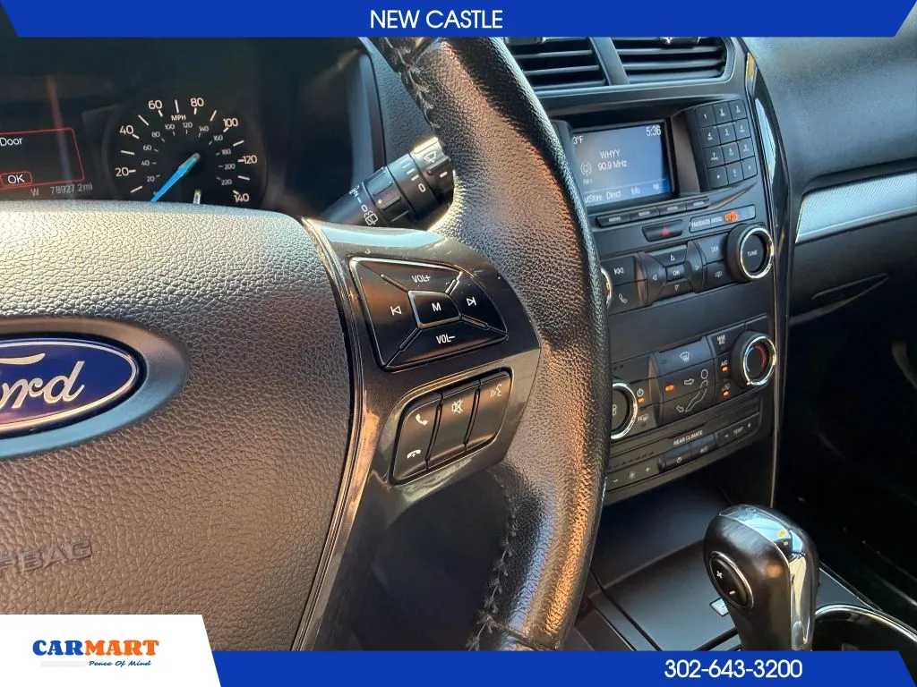 Ford Explorer photo 23