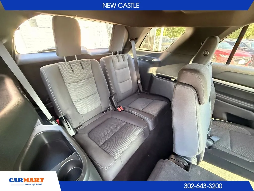 Ford Explorer photo 44