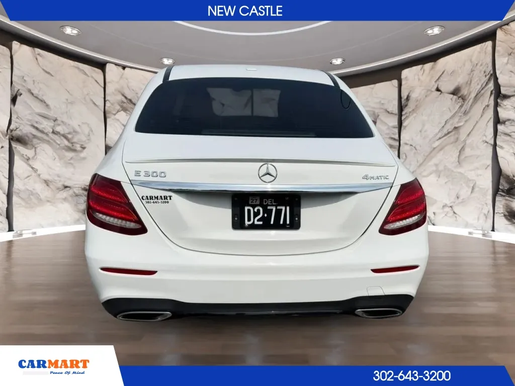 Mercedes-Benz E-Class photo 5