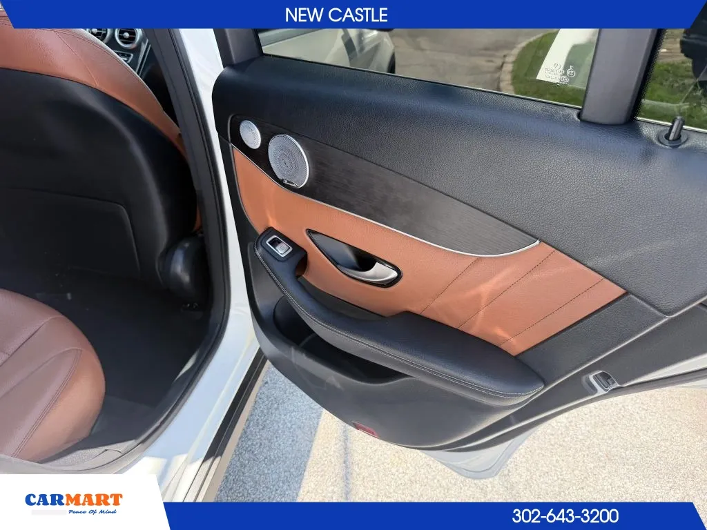 2021 Mercedes-Benz GLC GLC300 - Photo 19