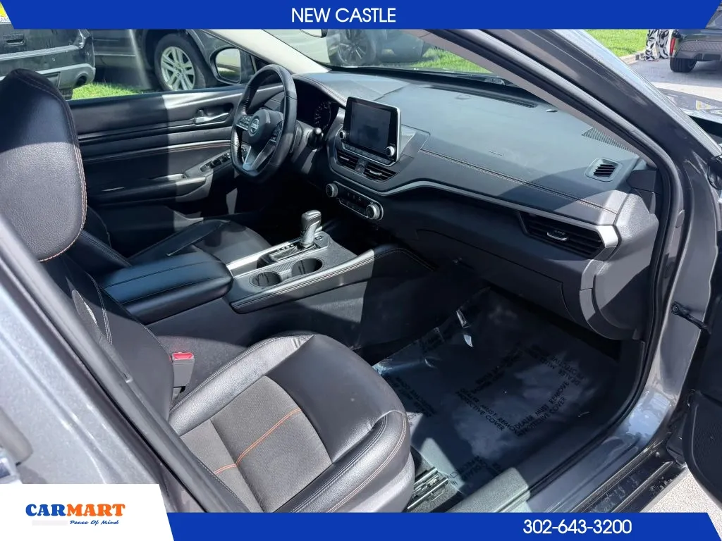 Nissan Altima photo 18