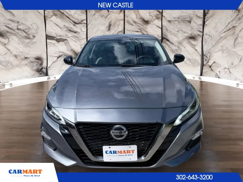 Nissan Altima photo 11