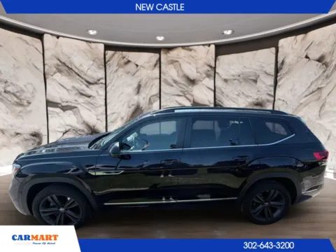 Photos of 2021 Volkswagen Atlas SE R-Line 4Motion w/Tech Pkg Sport Utility 4D for sale in New Castle, DE at CARMART - New Castle