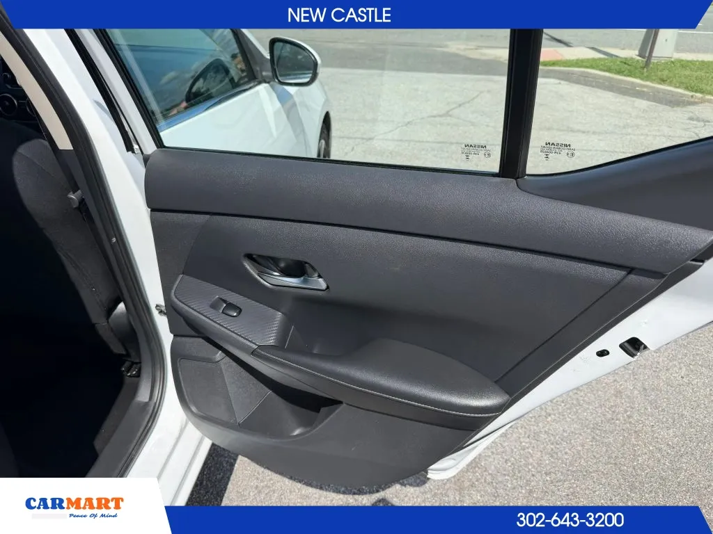 Nissan Sentra photo 16