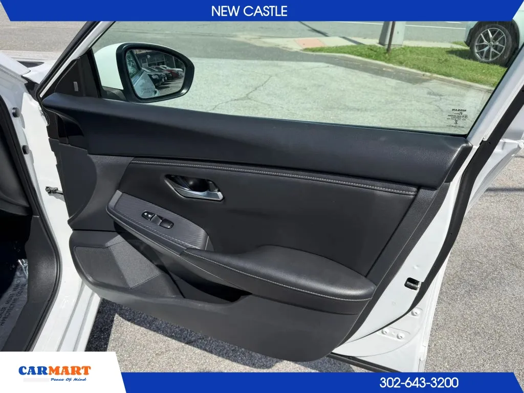 Nissan Sentra photo 14