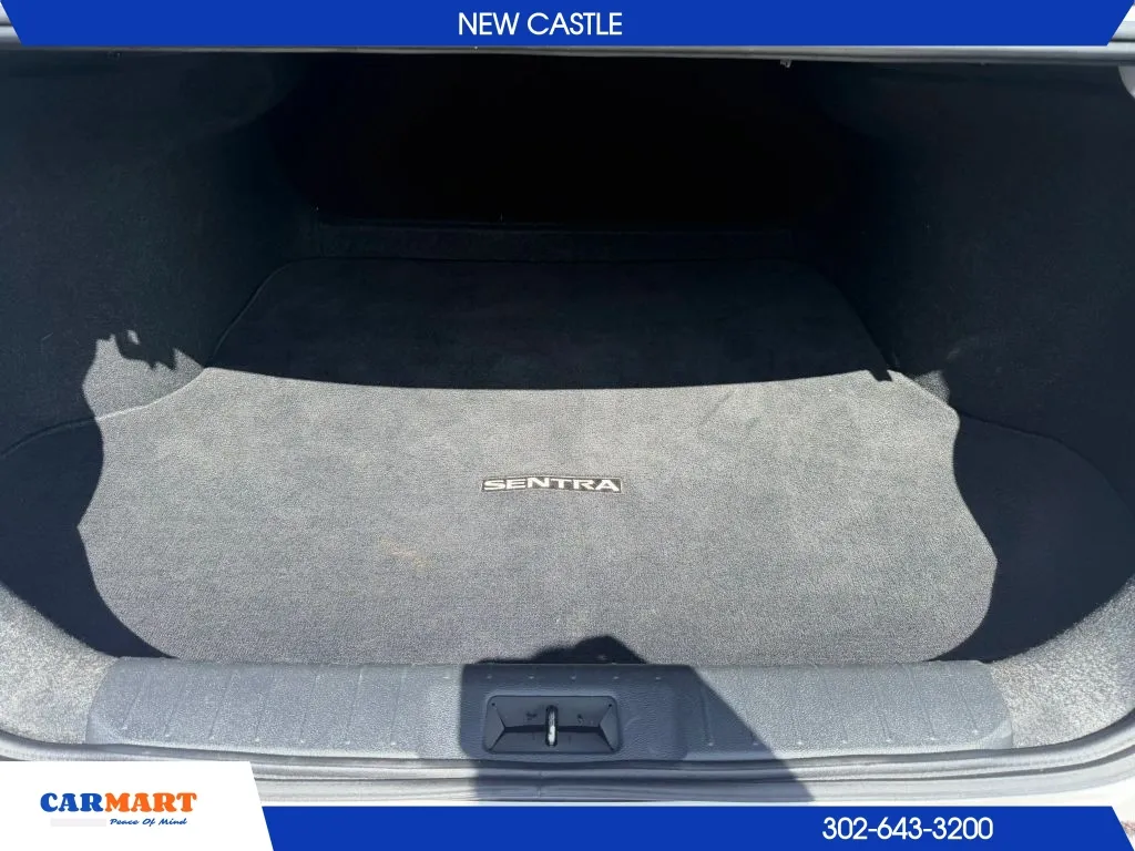 Nissan Sentra photo 9