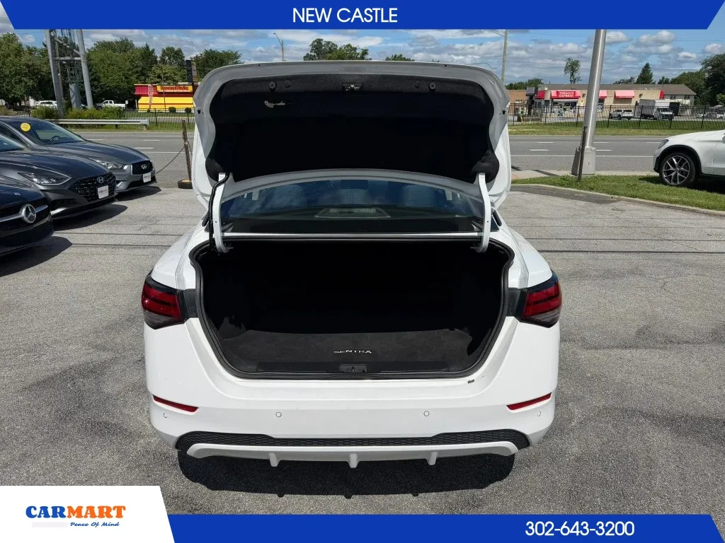 Nissan Sentra photo 8