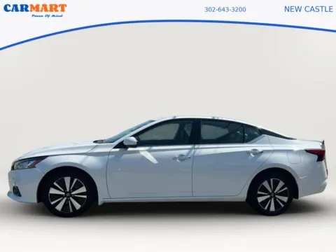 Photos of 2019 Nissan Altima 2.5 SL Sedan 4D for sale in New Castle, DE at CARMART - New Castle