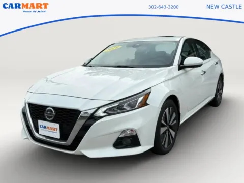 White 2019 Nissan Altima 2.5 SL Sedan 4D for sale in New Castle, DE