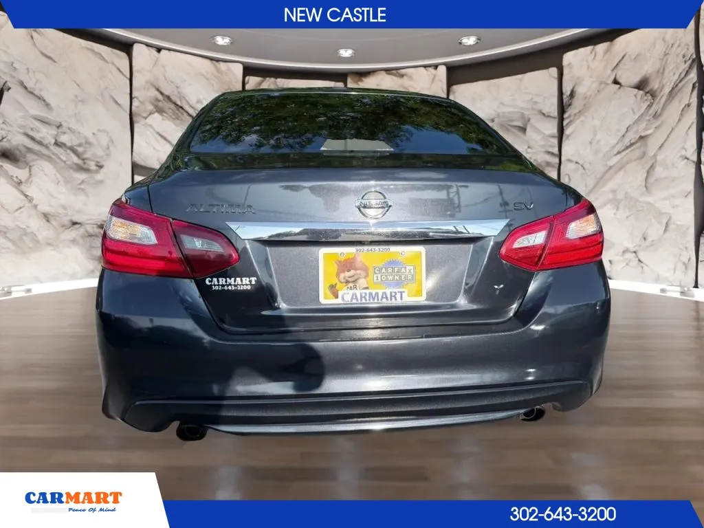 Nissan Altima photo 7