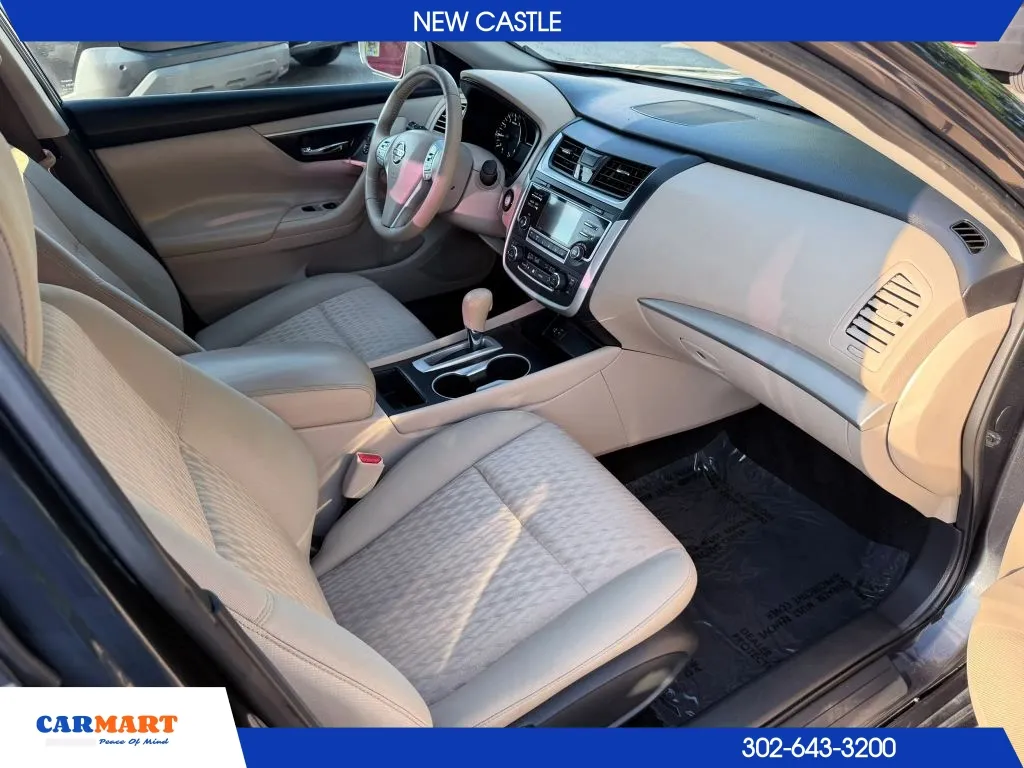 Nissan Altima photo 19
