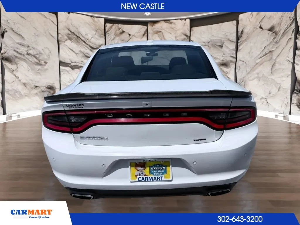 Dodge Charger photo 6