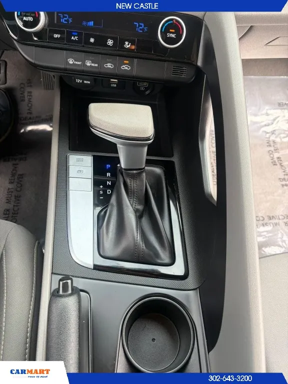 Hyundai Elantra photo 18