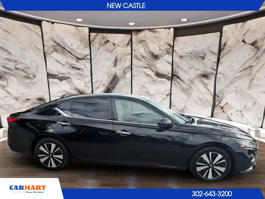 Nissan Altima photo 11