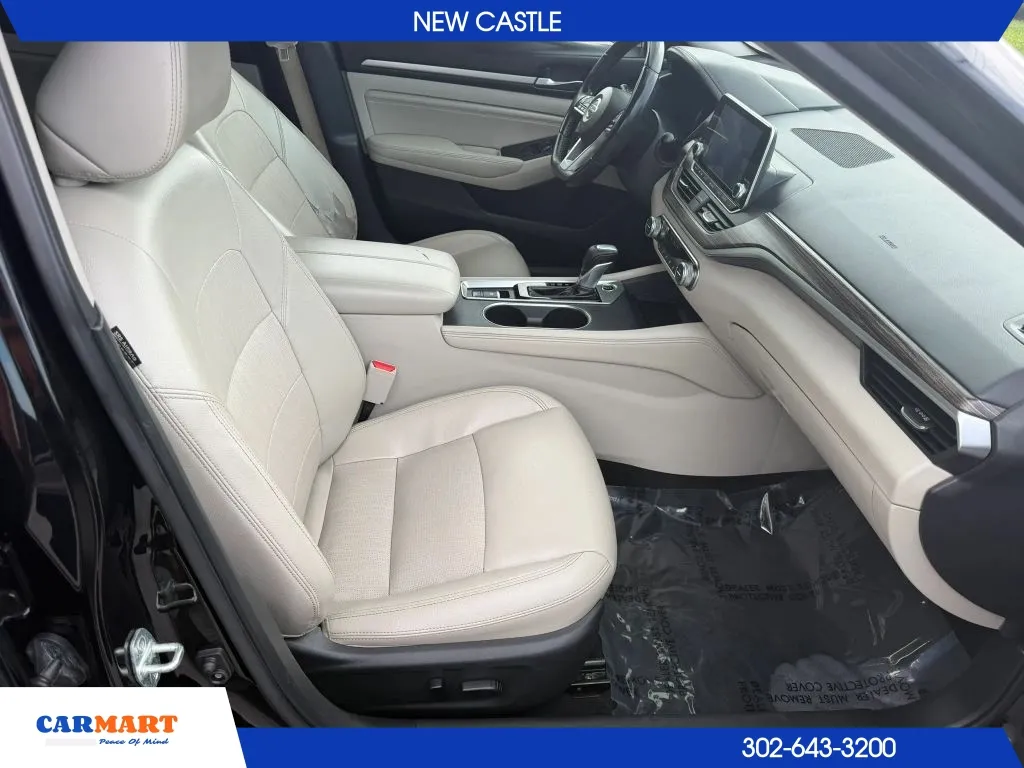 Nissan Altima photo 13