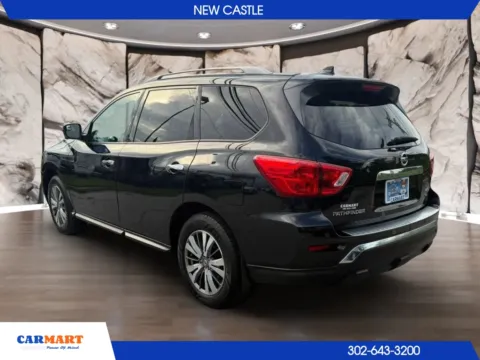 More photos of 2020 Nissan Pathfinder SL Sport Utility 4D at CARMART - New Castle, DE