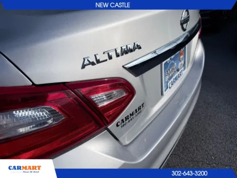 More photos of 2017 Nissan Altima 2.5 SL Sedan 4D at CARMART - New Castle, DE