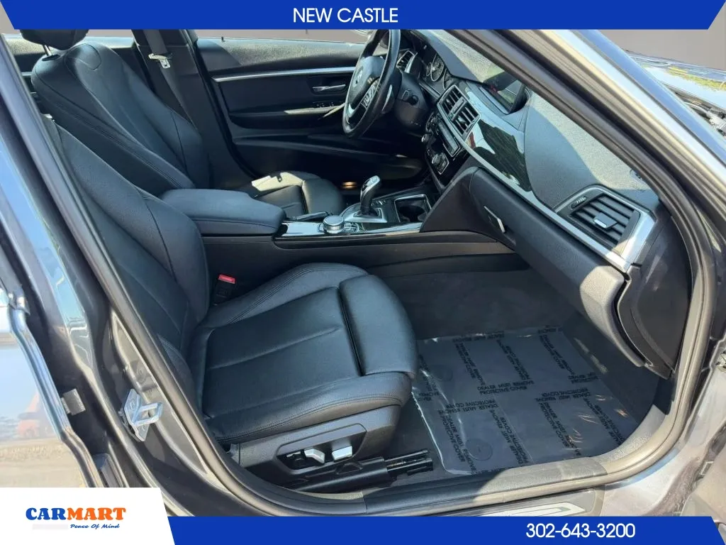 BMW 3 Series photo 14