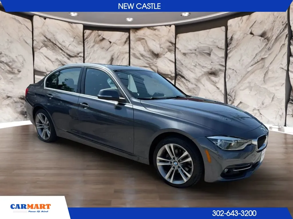 BMW 3 Series photo 12