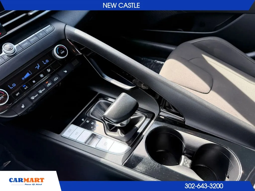 Hyundai Elantra photo 29
