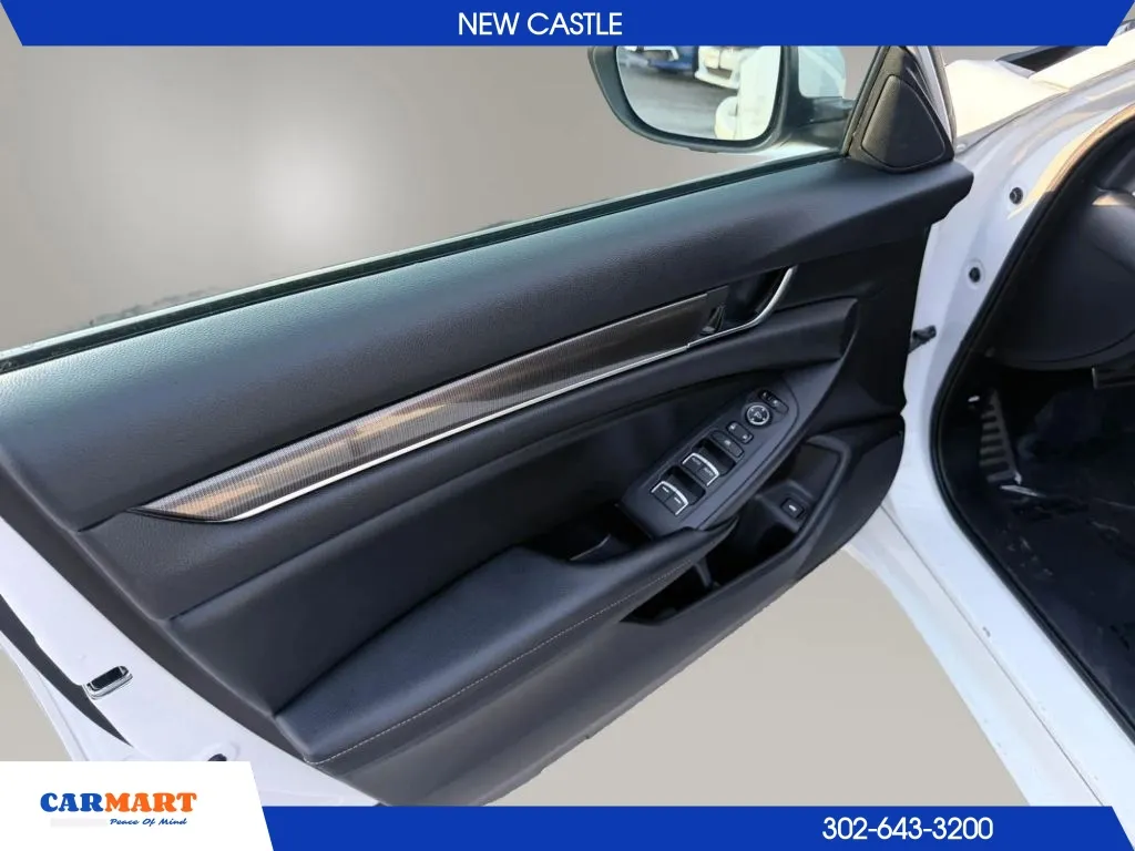 Honda Accord photo 13