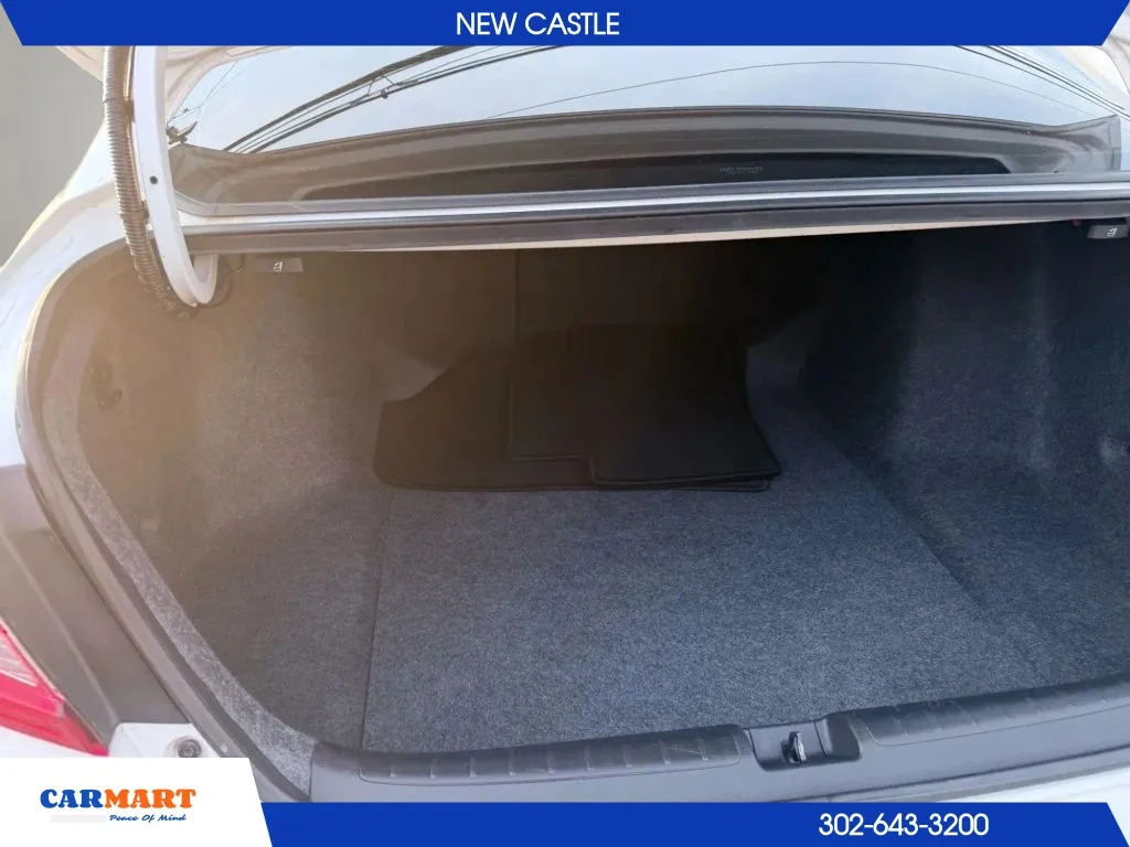 Honda Accord photo 17