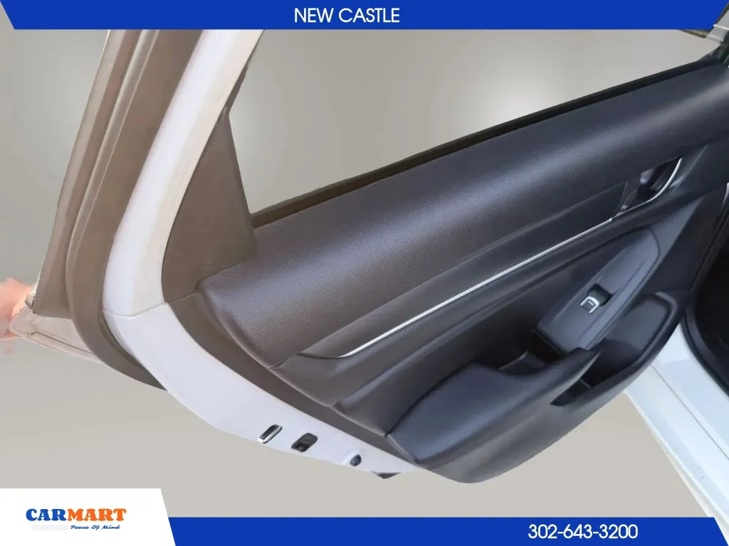 Honda Accord photo 15