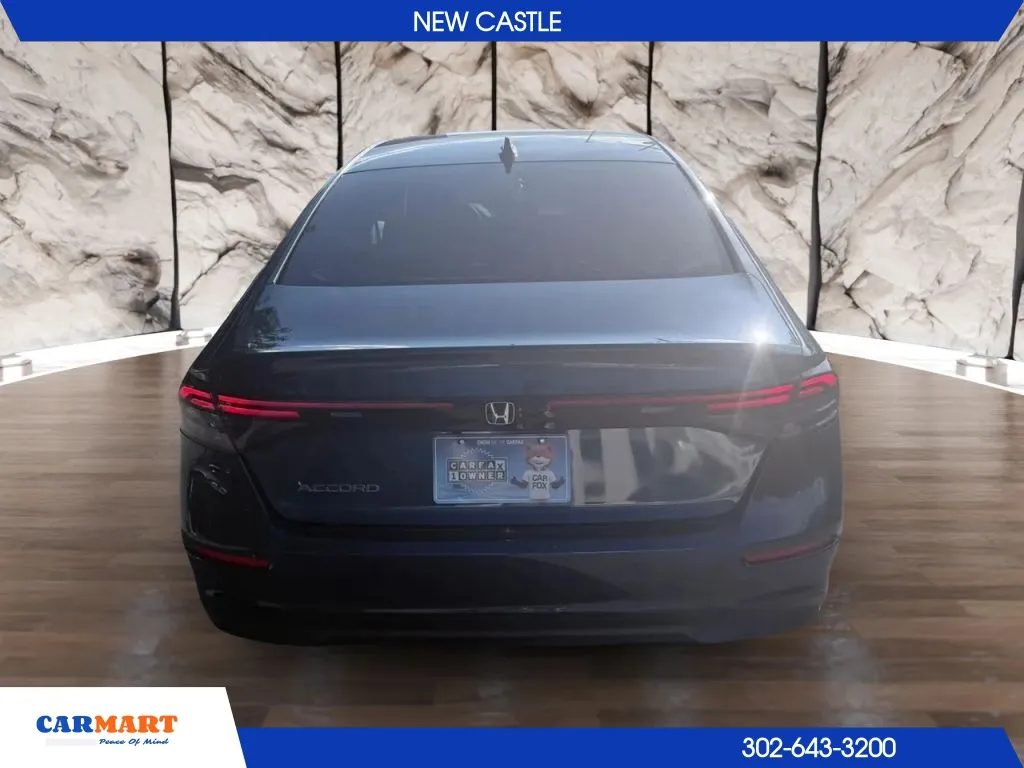Honda Accord photo 6