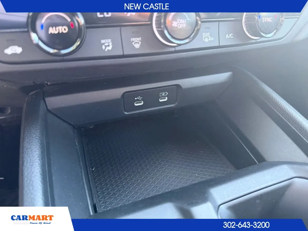 Honda Accord photo 28