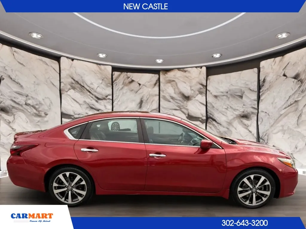 Nissan Altima photo 10