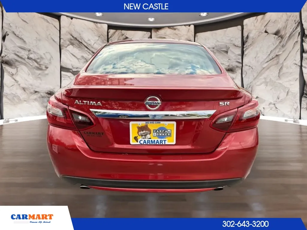 Nissan Altima photo 7