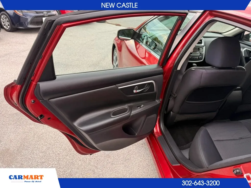 Nissan Altima photo 30