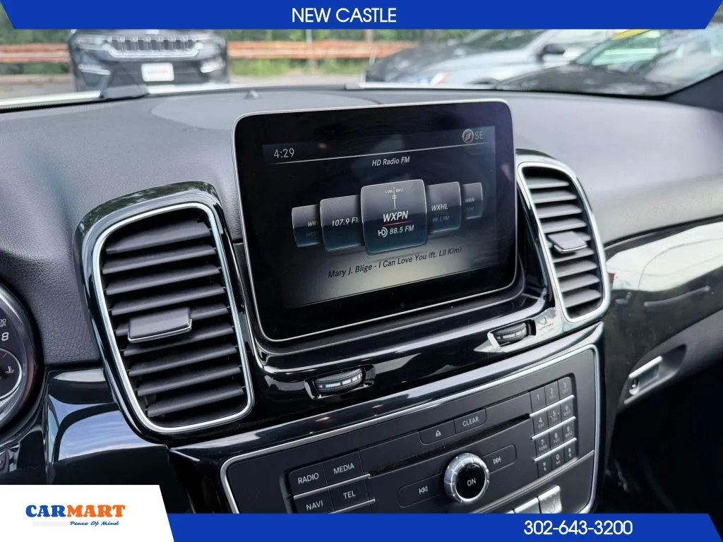 Mercedes-Benz GLE photo 29
