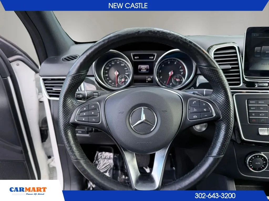 Mercedes-Benz GLE photo 24