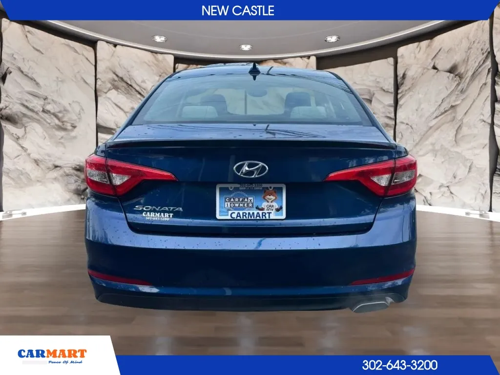 Hyundai Sonata photo 4