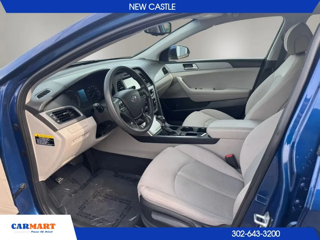 Hyundai Sonata photo 9
