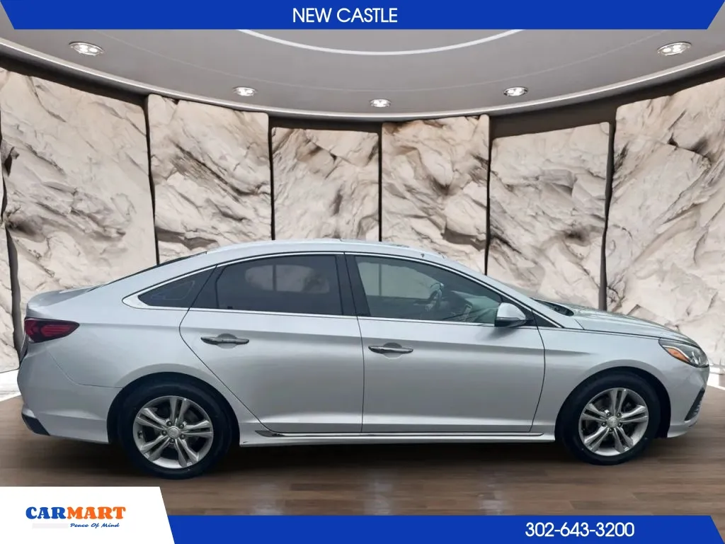 Hyundai Sonata photo 6