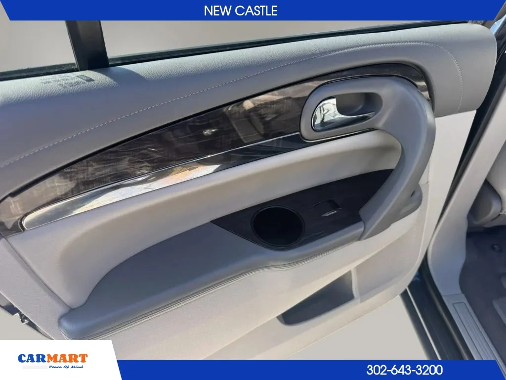 Buick Enclave photo 29