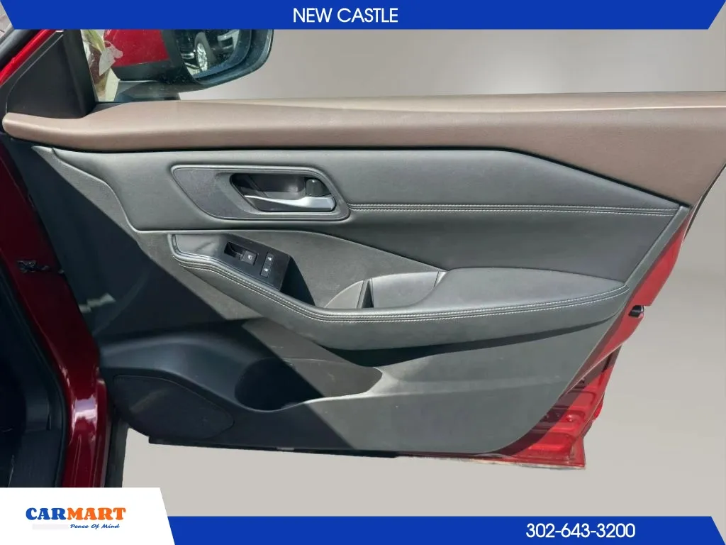 Nissan Rogue photo 32