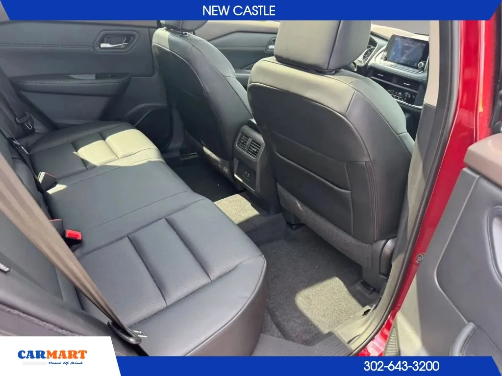 Nissan Rogue photo 28