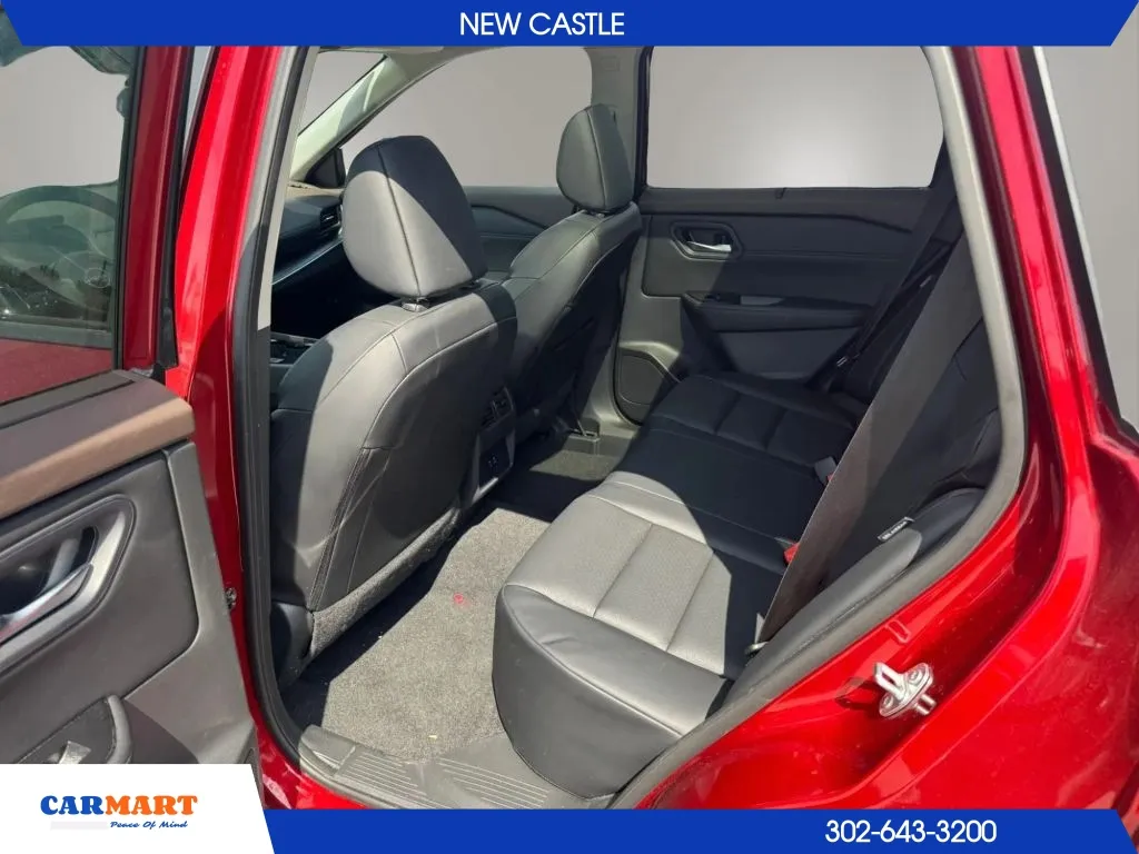 Nissan Rogue photo 22