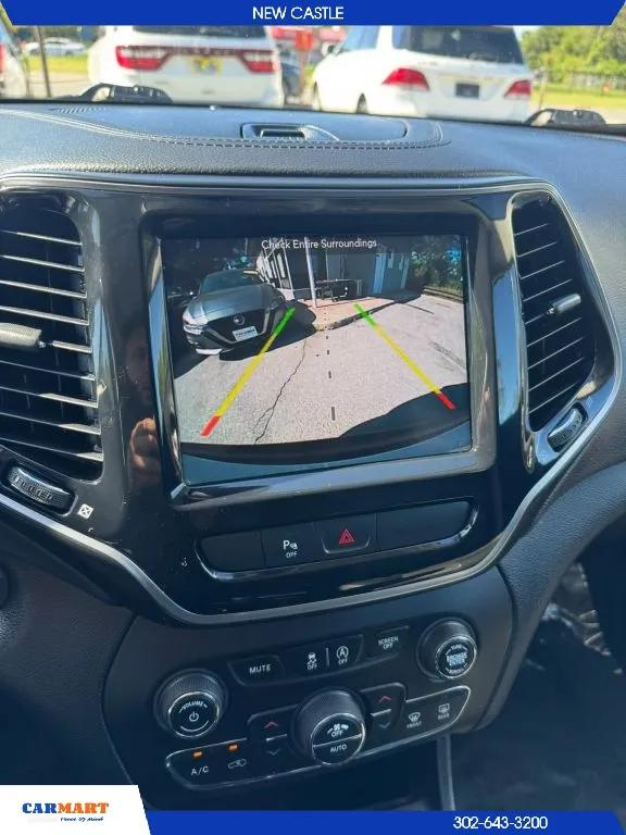 Jeep Cherokee photo 12